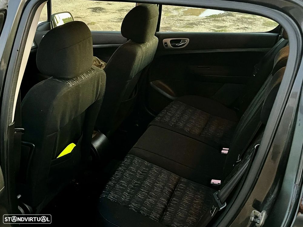 Peugeot 307 1.4 HDi Navtech - 9