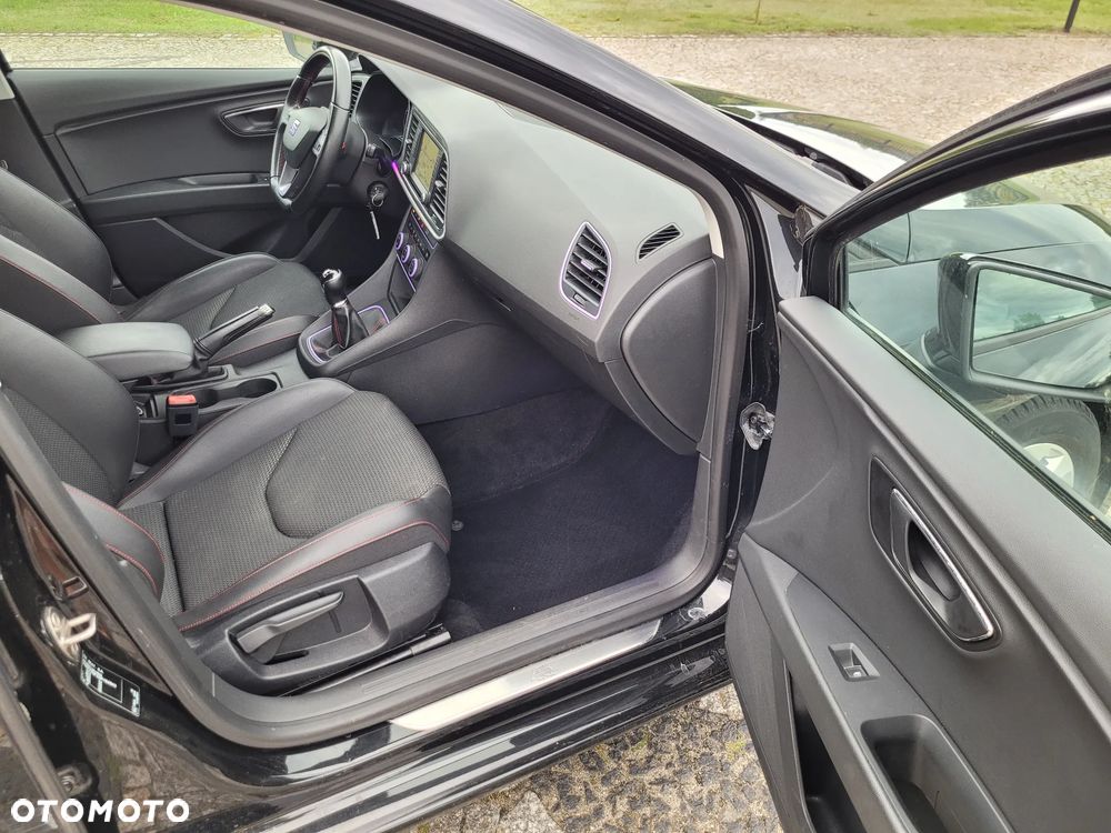 Seat Leon 2.0 TDI DPF FR Black Matt Edition - 11