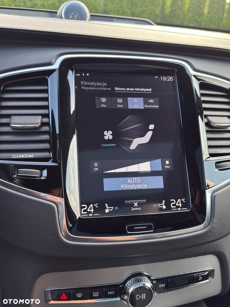 Volvo XC 90 D5 AWD Geartronic RDesign - 19
