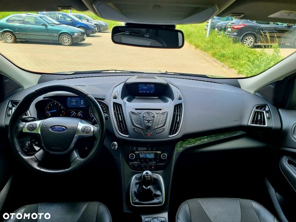 Ford Kuga 1.5 EcoBoost 2x4 Titanium - 14