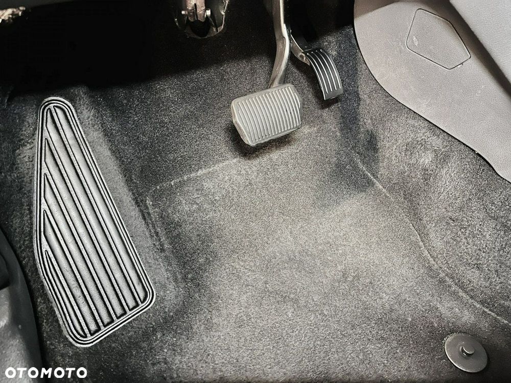 Ford Kuga 2.0 TDCi 4x4 Individual - 14