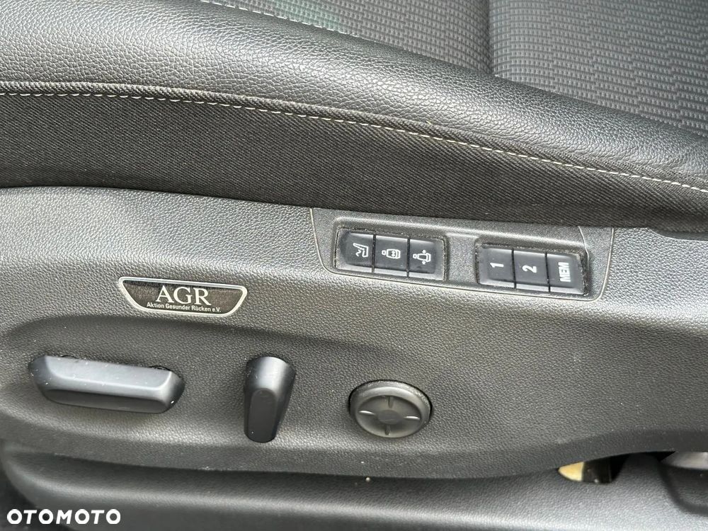 Opel Insignia 2.0 CDTI Business Elegance S&S - 15