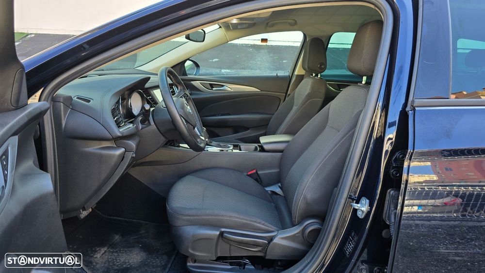 Opel Insignia Sports Tourer 1.6 CDTi Business Edition Auto. - 32