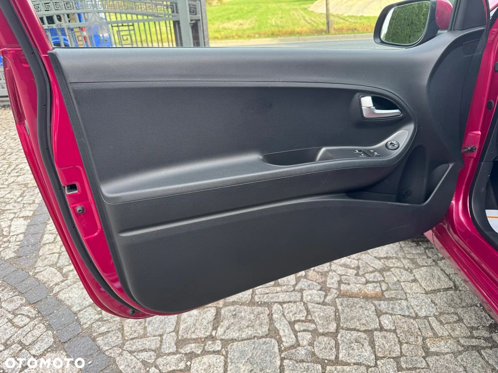 Kia Picanto 1.0 Dream-Team Edition - 28