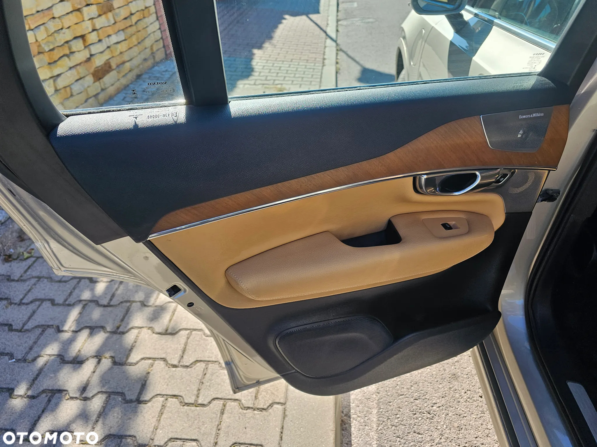 Volvo XC 90 T8 AWD Plug-In Hybrid Momentum 7os - 19