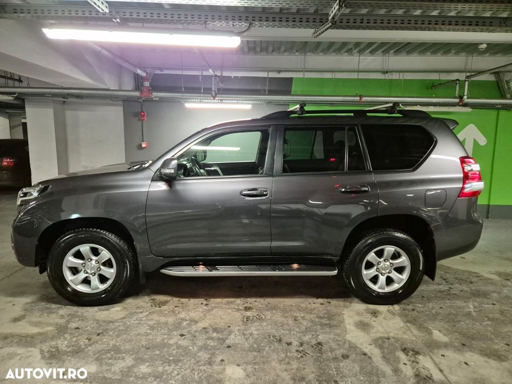 Toyota Land Cruiser 2.8l Turbo D-4D A/T AVS Luxury - 6