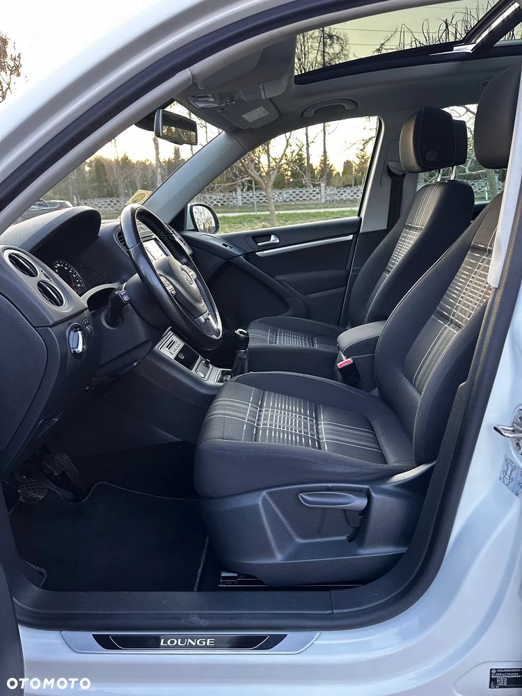 Volkswagen Tiguan 2.0 TDI SCR BlueMotion Technology Lounge Sport & Style - 6