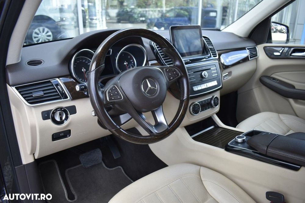 Mercedes-Benz GLE - 35