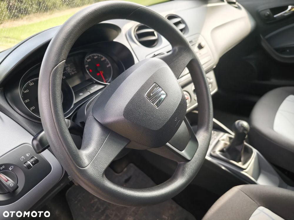 Volkswagen Golf - 10