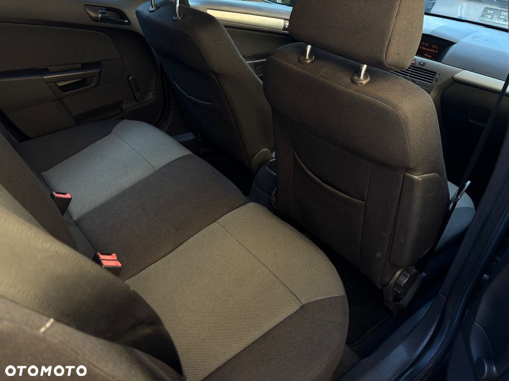 Opel Astra 1.8 Edition - 19