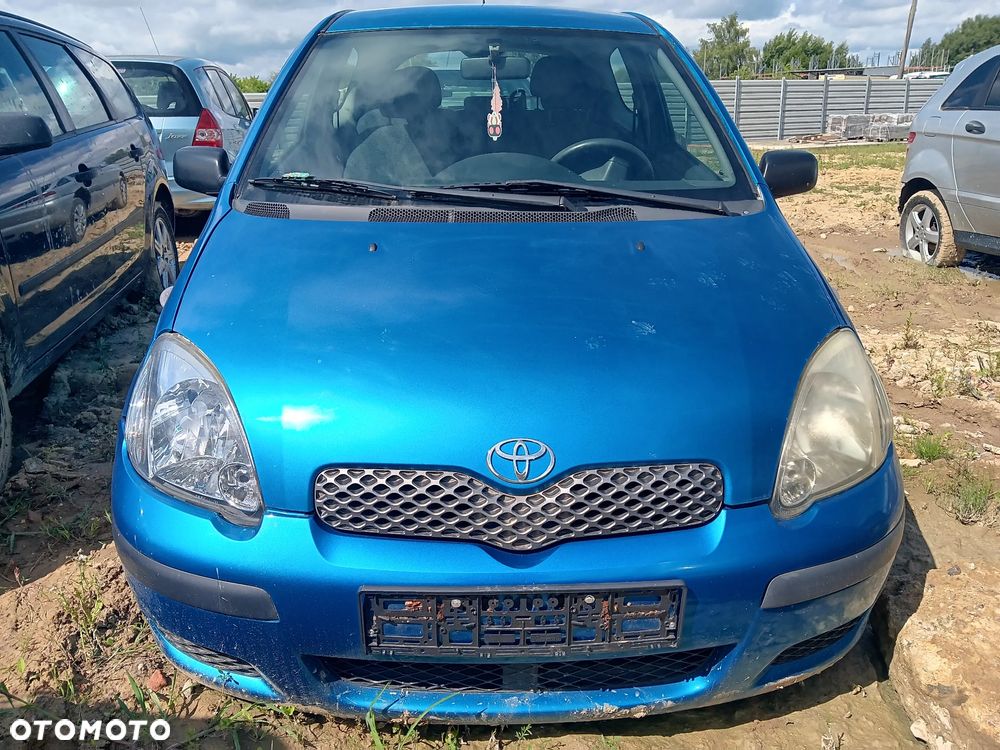 020 / TOYOTA YARIS / NA CZĘŚCI /