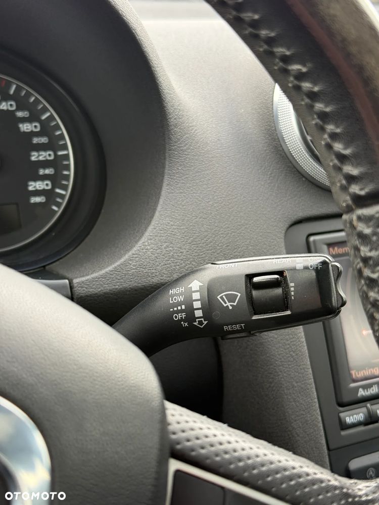 Audi A3 Sportback 2.0 TDI DPF Ambiente - 17