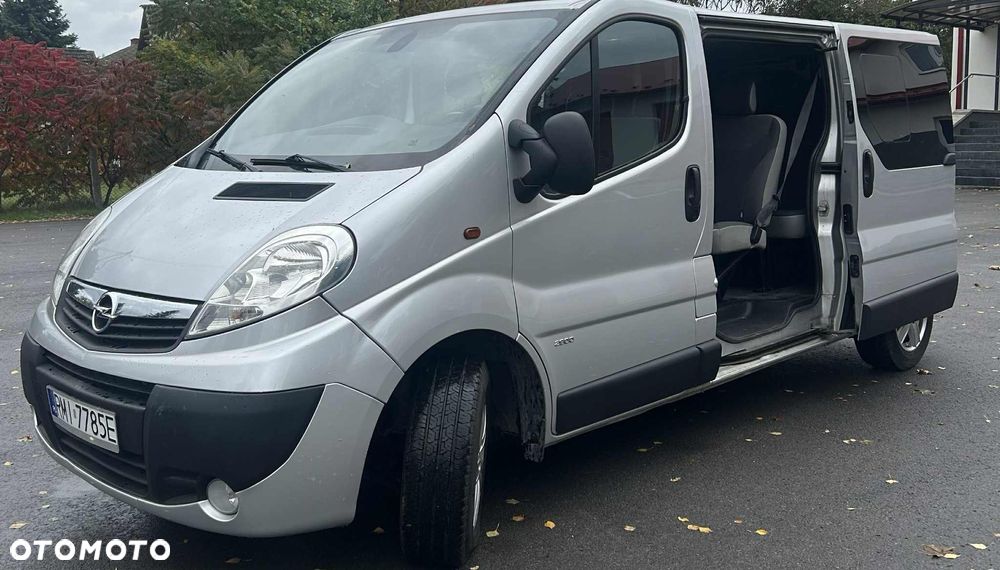 Opel Vivaro - 1