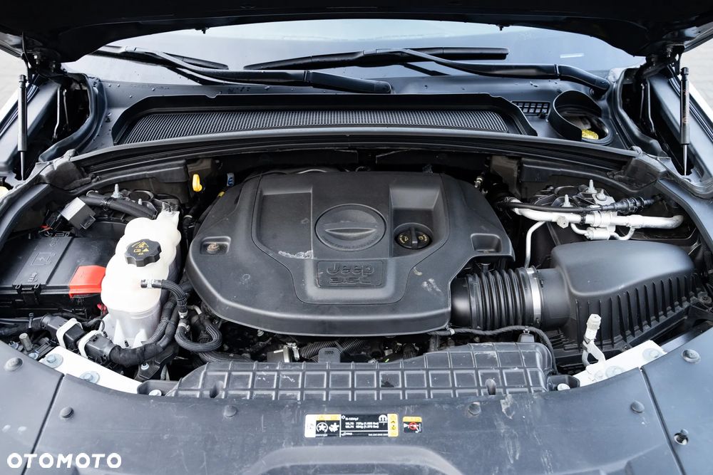 Jeep Grand Cherokee - 31