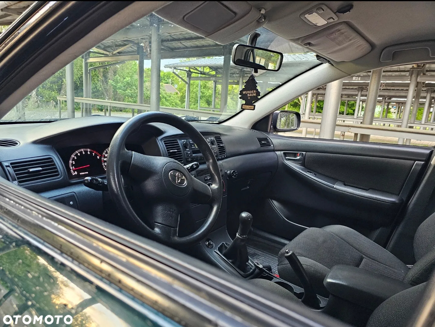 Toyota Corolla - 11