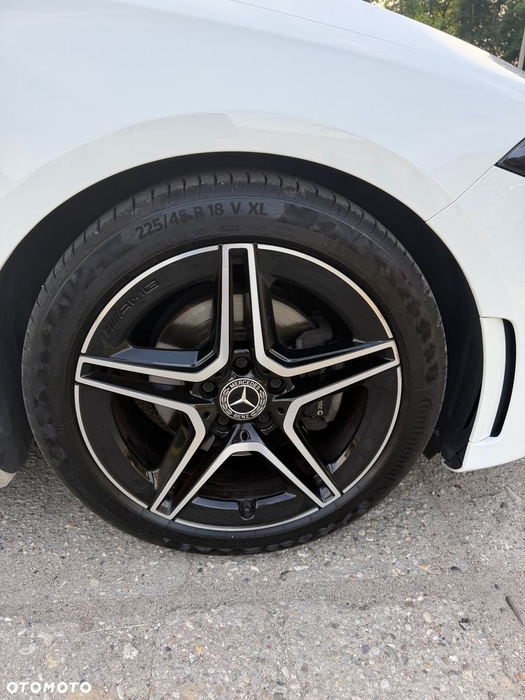 Mercedes-Benz Klasa A 200 AMG Line 7G-DCT - 4