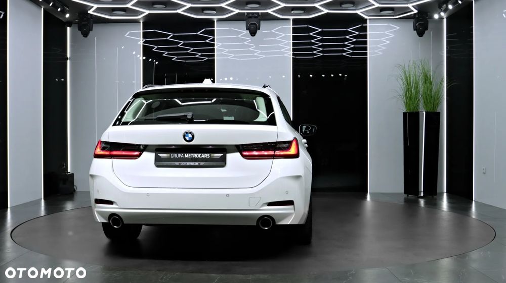 BMW Seria 3 318i Advantage sport - 8