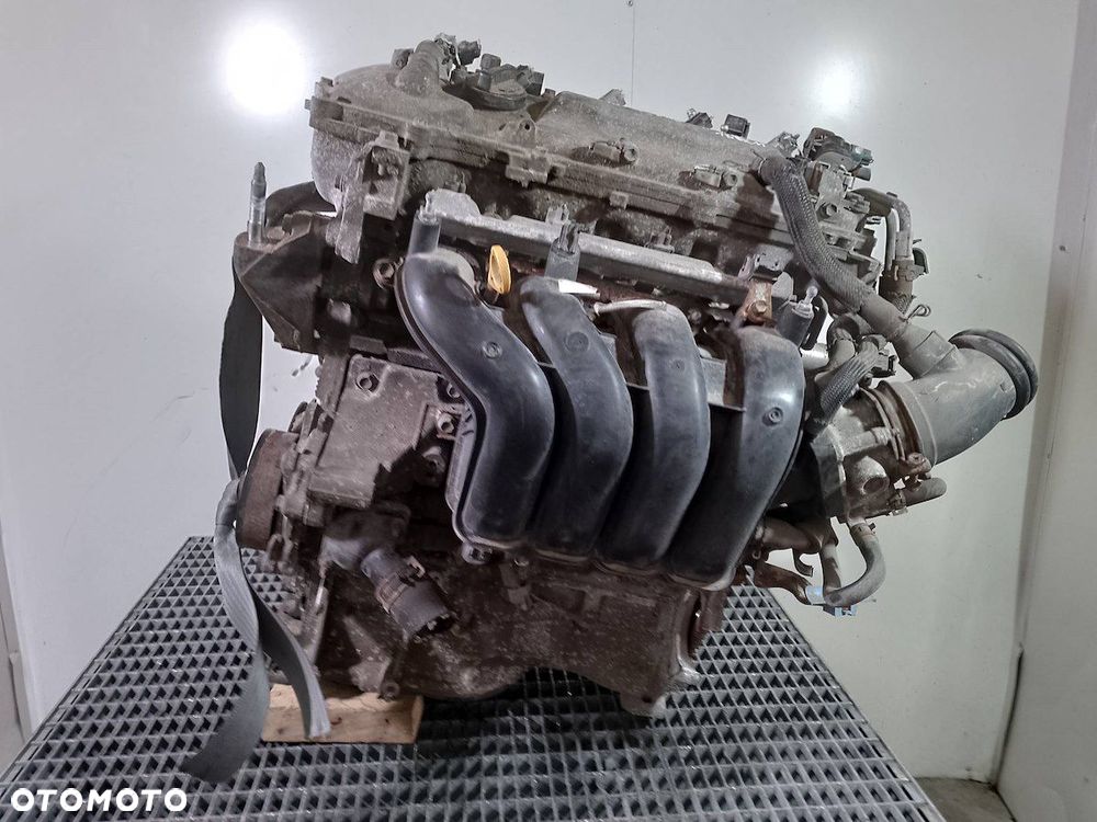 SILNIK TOYOTA COROLLA E15 2ZR-E25W 1.8 16V  2ZR-E25W - 1