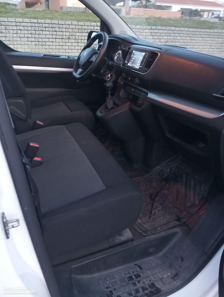 Peugeot Traveller 1.5 BlueHDi L2H1 Standard - 23