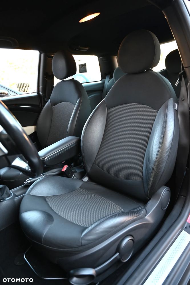 MINI Cooper S - 29
