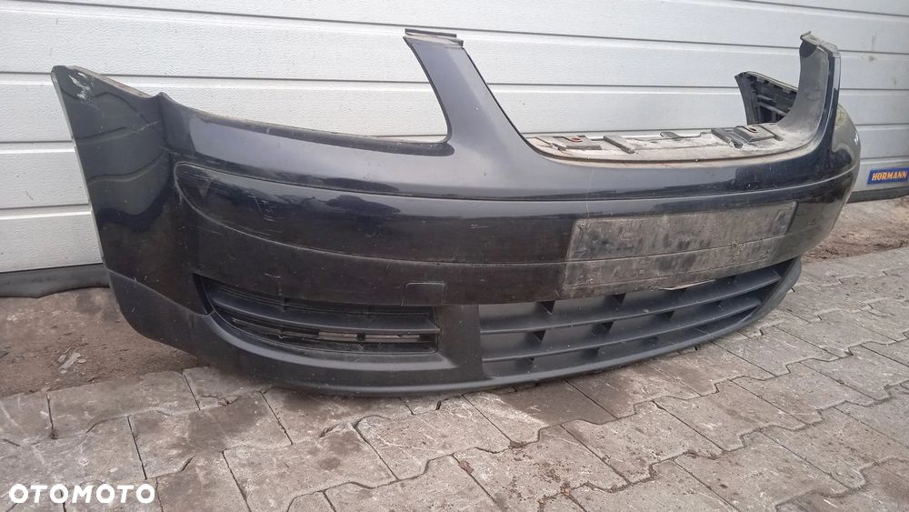 Zderzak przód przedni VW Touran I 1.6 FSI lak. LC9X - 2