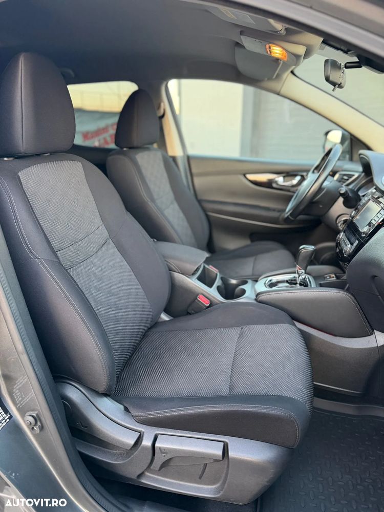 Nissan Qashqai 1.6 DCI Xtronic ACENTA - 9