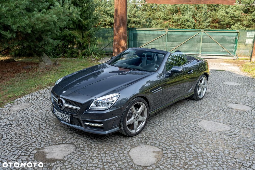 Mercedes-Benz SLK 200 (BlueEFFICIENCY) 7G-TRONIC - 4