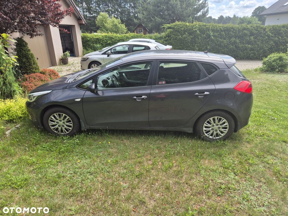 Kia Ceed - 6