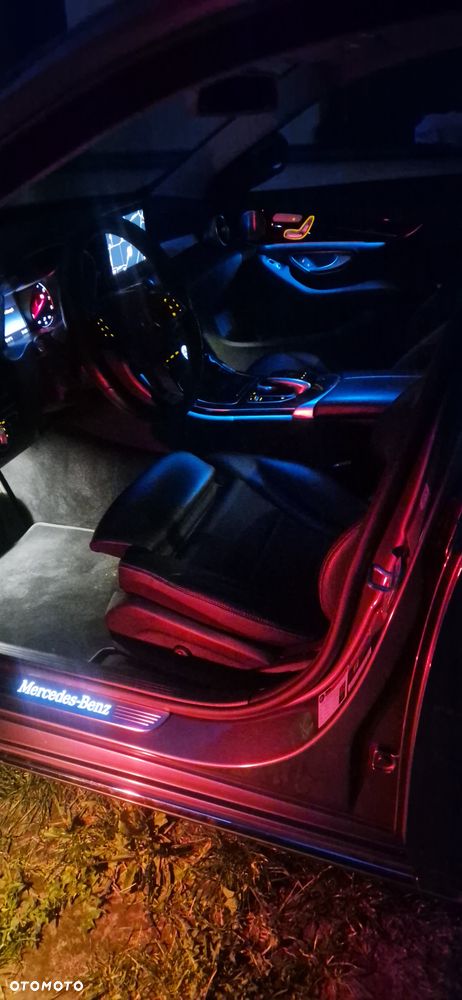 Mercedes-Benz Klasa C 300 7G-TRONIC - 29
