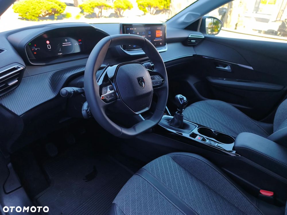 Peugeot 208 1.2 T Allure S&S - 14