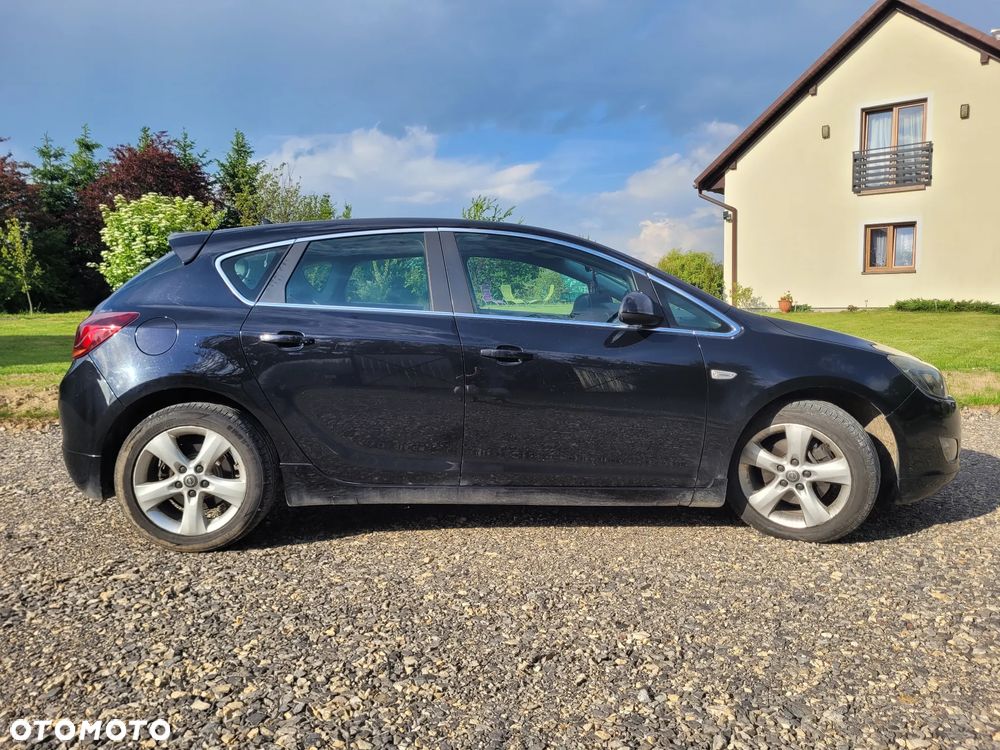 Opel Astra 2.0 CDTI Cosmo - 5