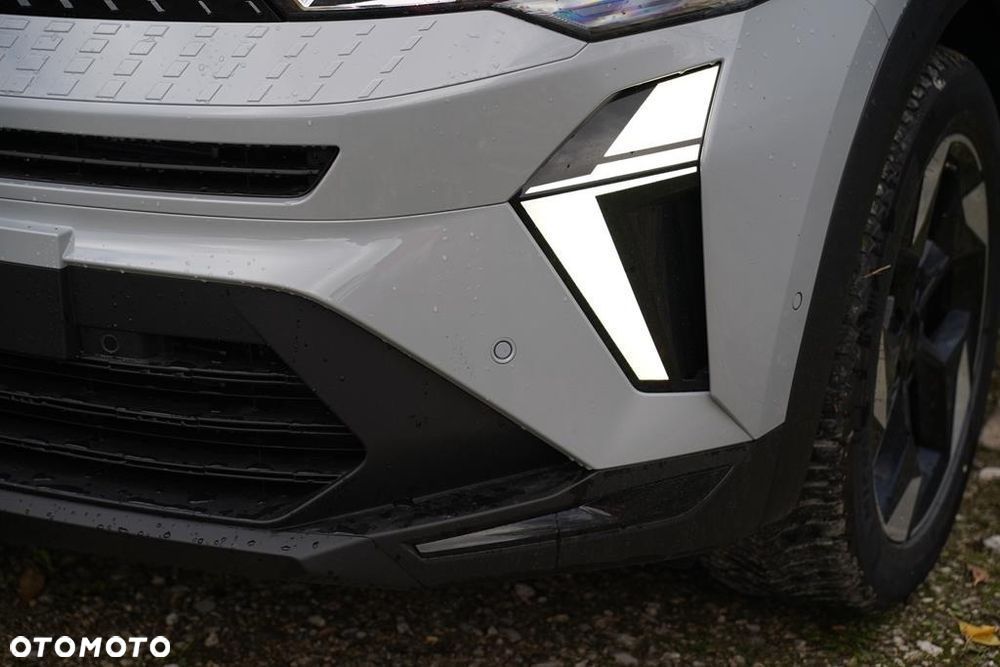 Renault Captur 1.3 TCe mHEV Techno EDC - 26