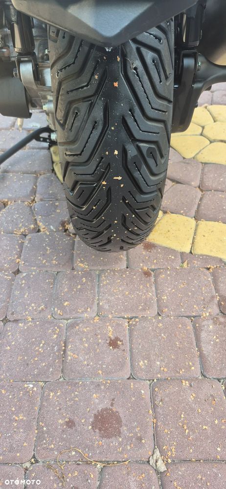 Yamaha X-max - 6