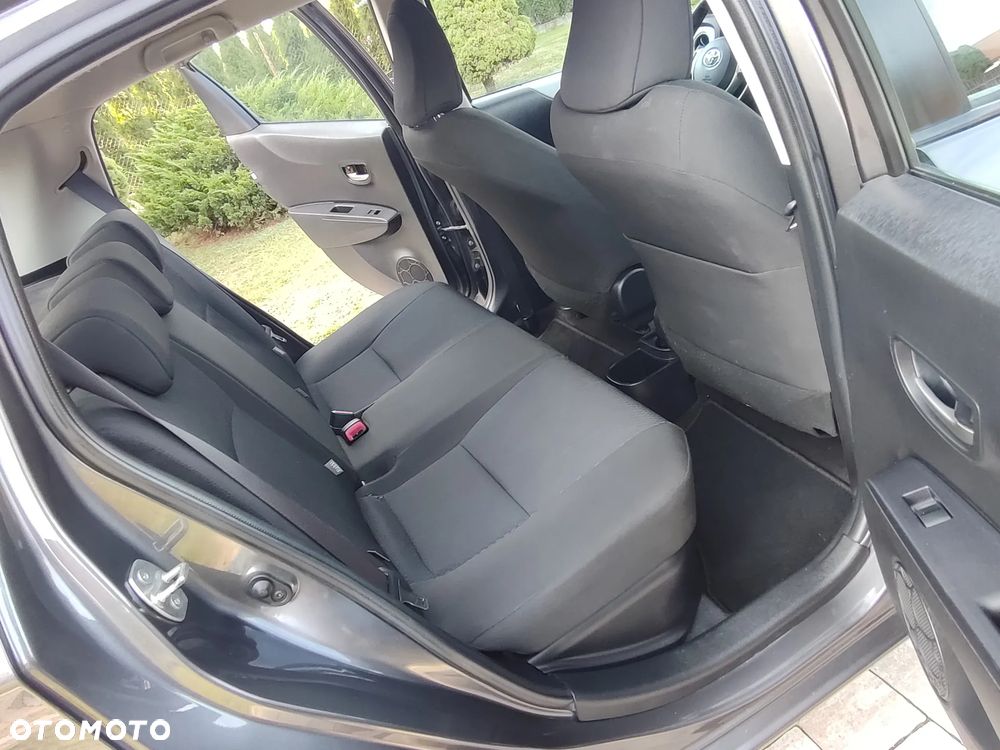 Toyota Yaris Hybrid 100 Life - 20