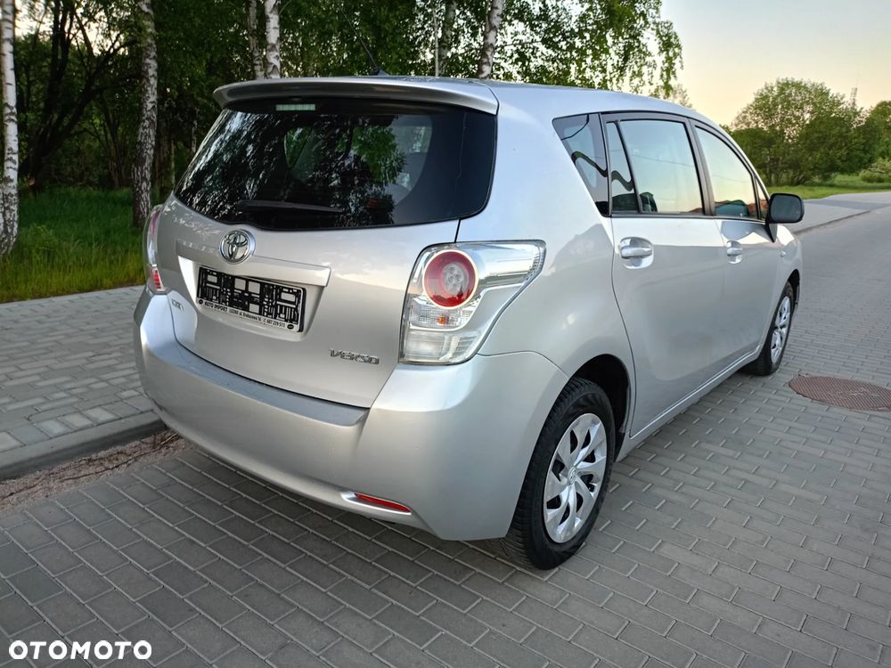 Toyota Verso 1.6 7-Sitzer Life - 2