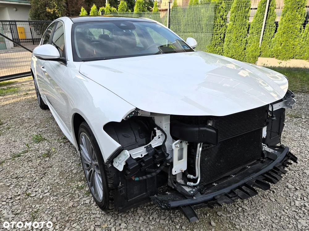 Alfa Romeo Giulia 2.0 Turbo 16V AT8-Q4 Ti - 1