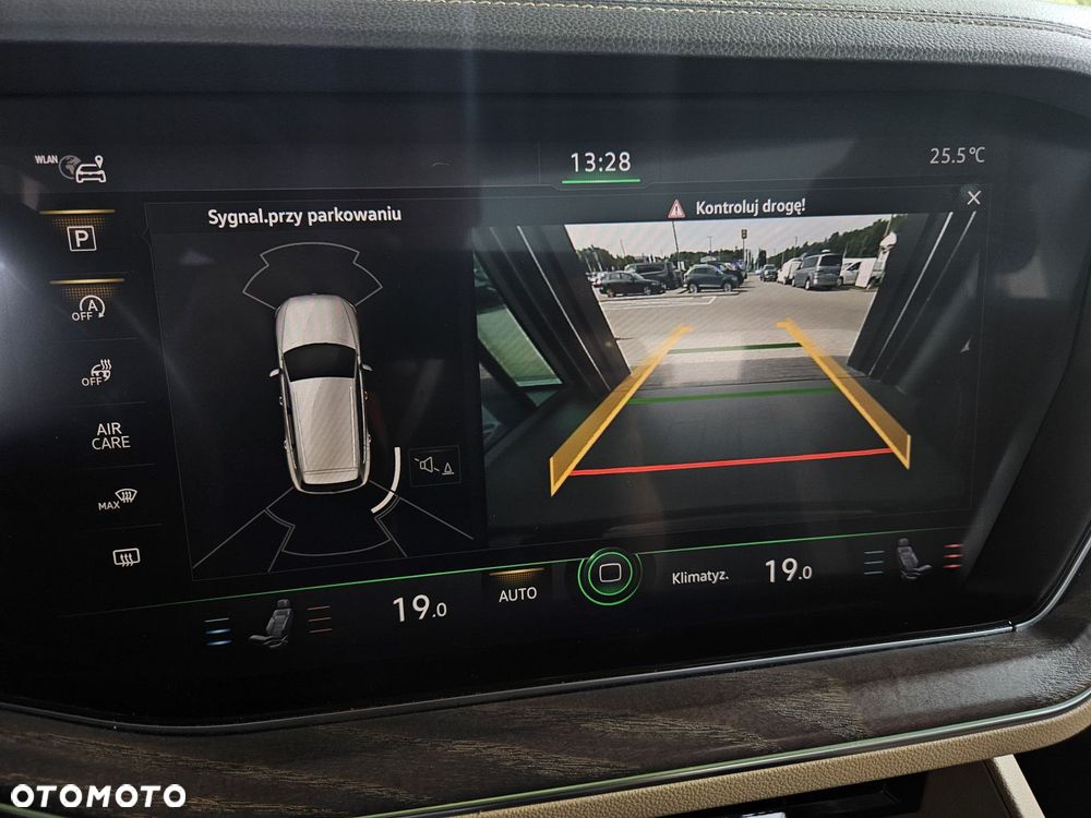 Volkswagen Touareg - 24