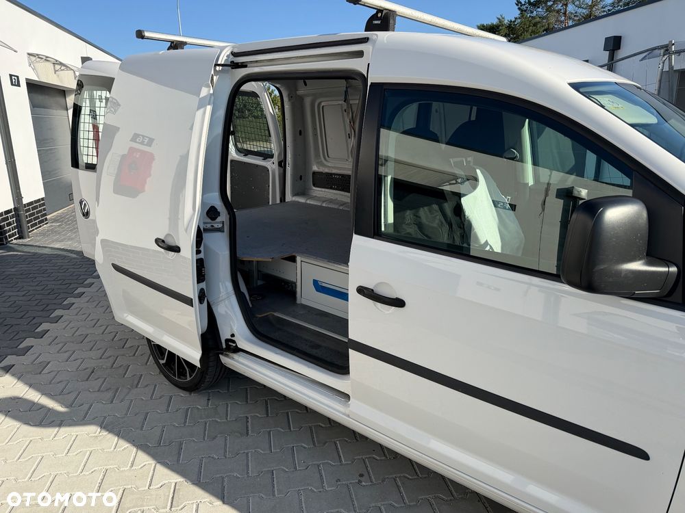 Volkswagen Caddy Comfortline DSG - 4