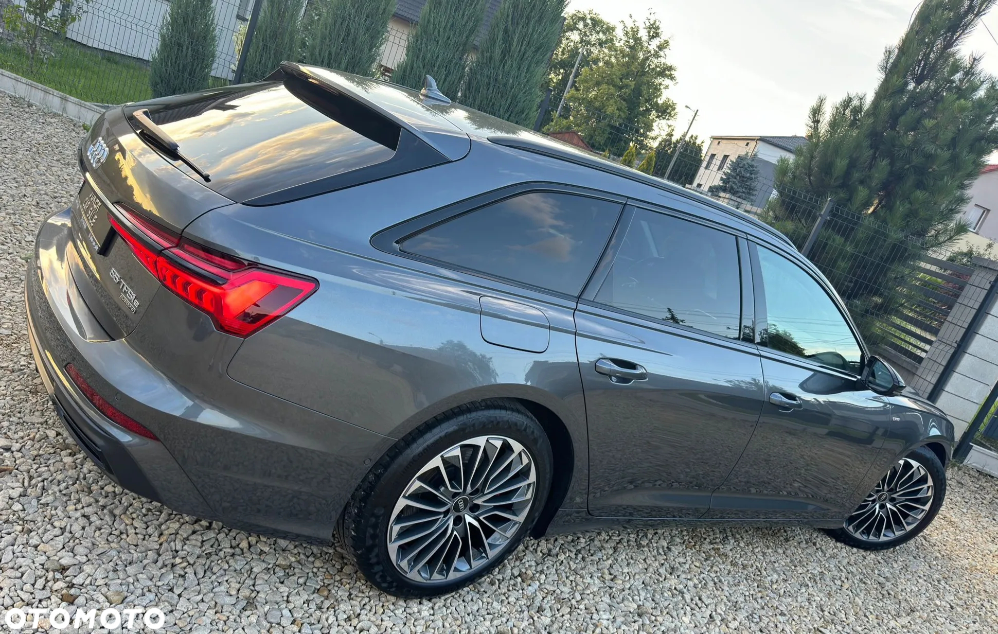 Audi A6 Avant 55 TFSI e quattro S tronic S line - 6