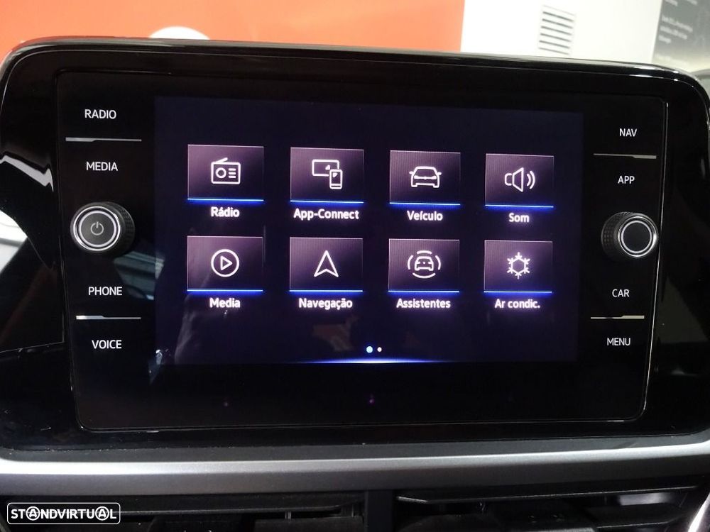 VW T-Roc 1.5 TSI Life DSG - 18