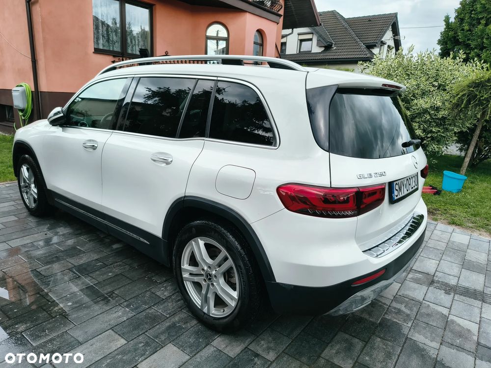 Mercedes-Benz GLB 250 8G-DCT - 20