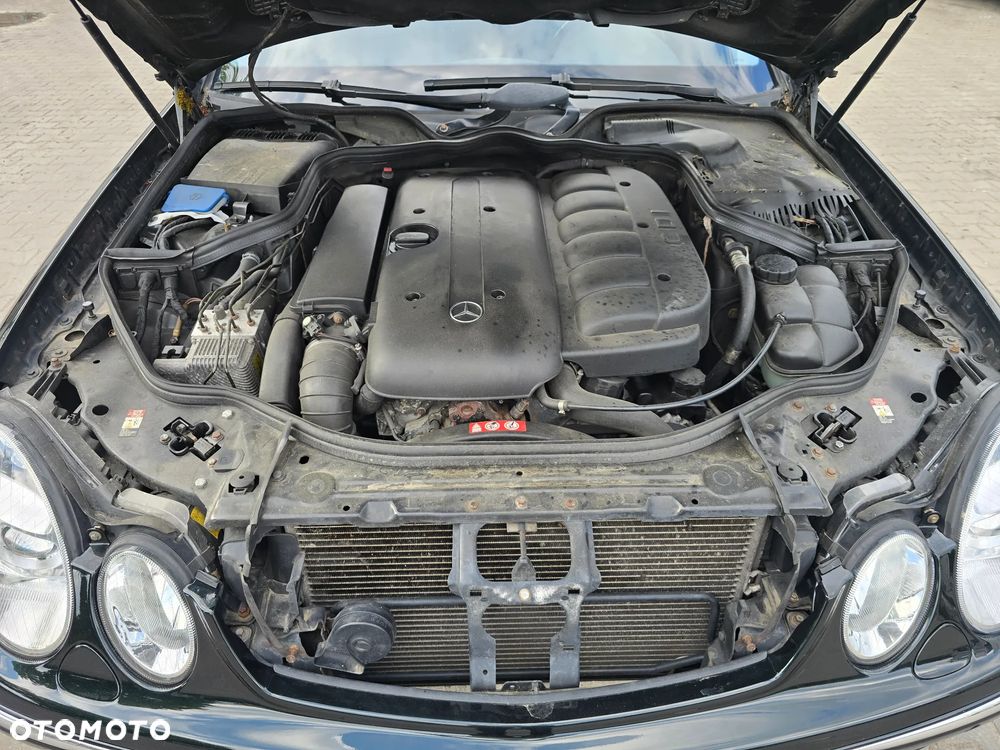 Mercedes-Benz Klasa E 320 CDI T Avantgarde - 17
