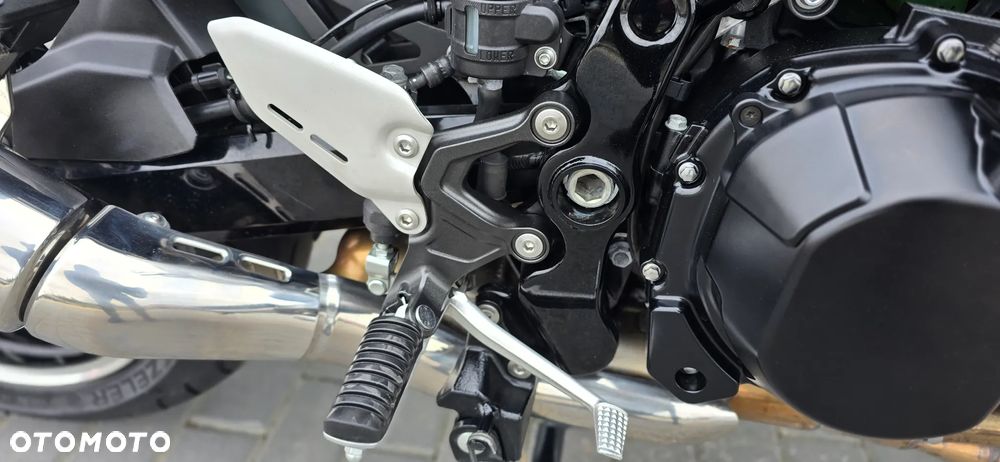 Kawasaki Z 900 RS - 20