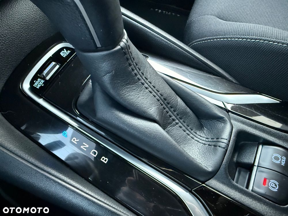 Toyota Corolla 1.8 Hybrid Comfort - 24