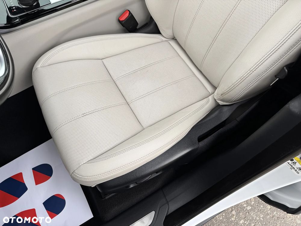 Land Rover Range Rover Velar 2.0 SD4 R-Dynamic HSE - 34