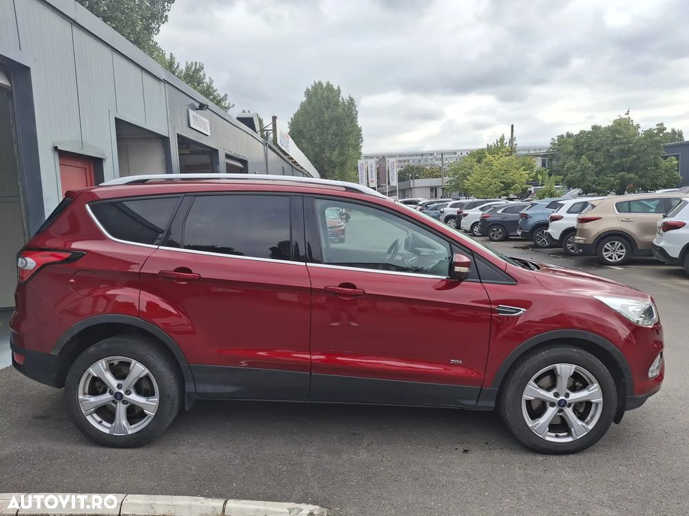 Ford Kuga 2.0 TDCi 4WD Powershift Titanium - 3