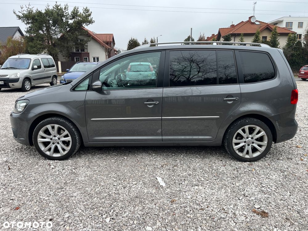 Volkswagen Touran 2.0 TDI Highline - 8