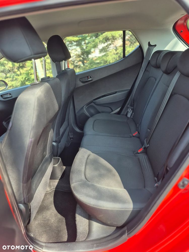 Hyundai i10 1.2 Fifa World Cup Edition - 19