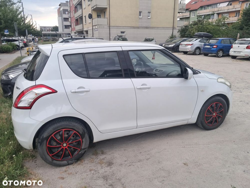 Suzuki Swift - 8