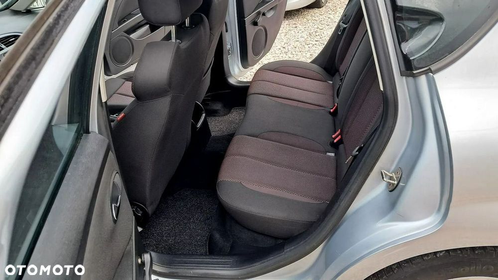 Seat Leon 1.6 Reference - 8